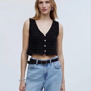 Madewell Black Sleeveless Button-Up Vest